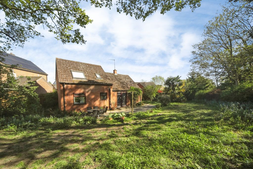 Property photo 2 of 14