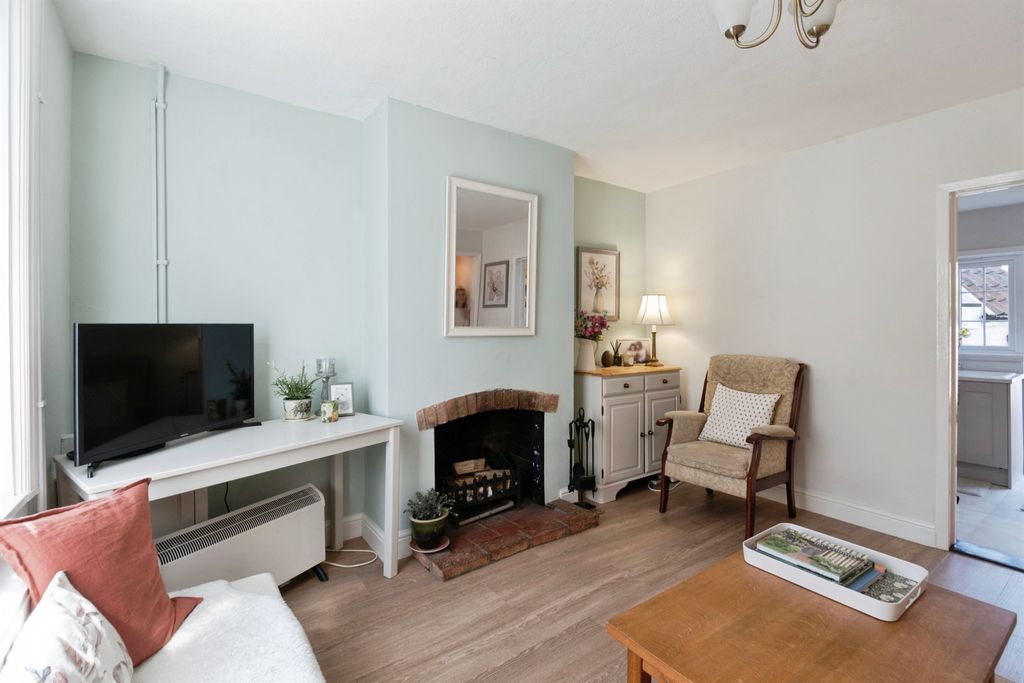 Property photo 2 of 16