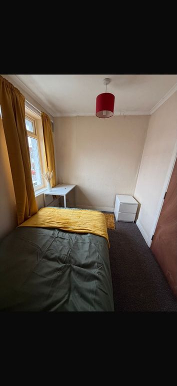 Property photo 3 of 6