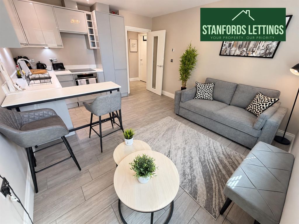 Property photo 1 of 11 632A3c27-Dbd6-48A2-B4E0-9d68E7d5E3c7.Png