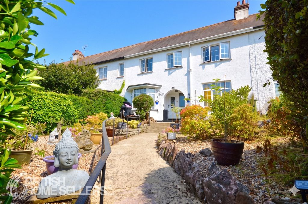 Property photo 1 of 18 Picture No. 05