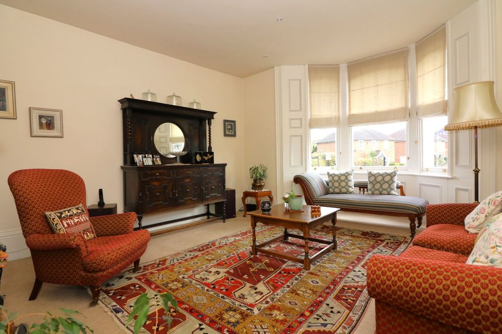 Property photo 2 of 28 39193