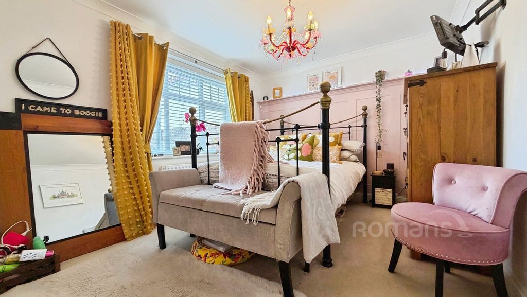 Property photo 3 of 16 Pbox-Img.Jpg