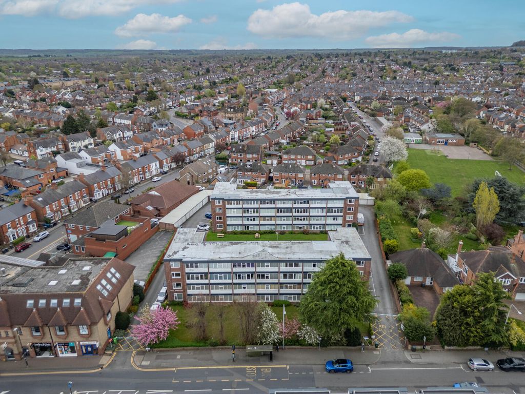 Property photo 1 of 16 Exterior