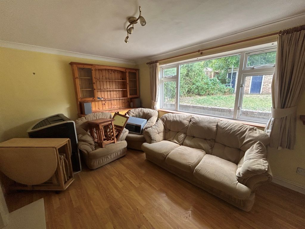 Property photo 3 of 8