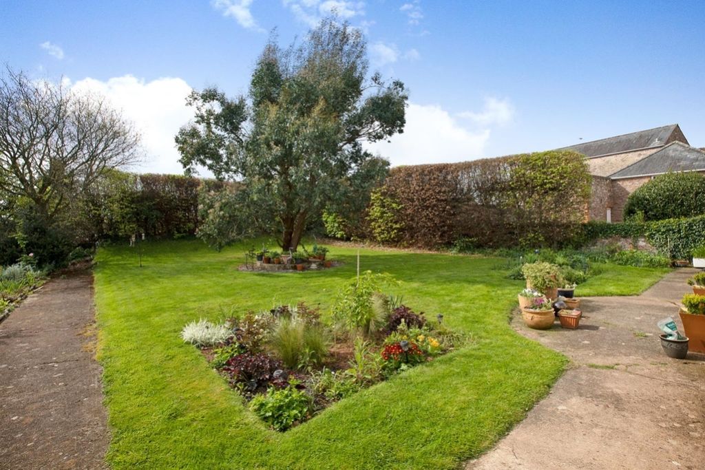 Property photo 3 of 20 Ewemove Taunton - Bullenshay Farm (7)