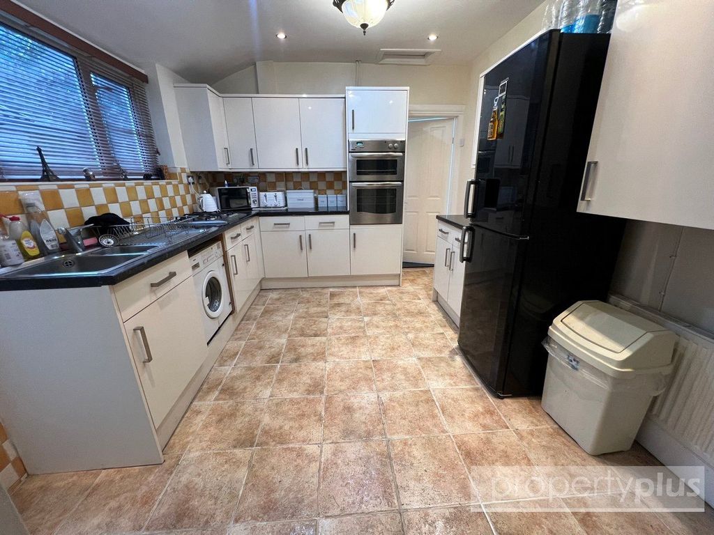 Property photo 2 of 14 Picture No. 04