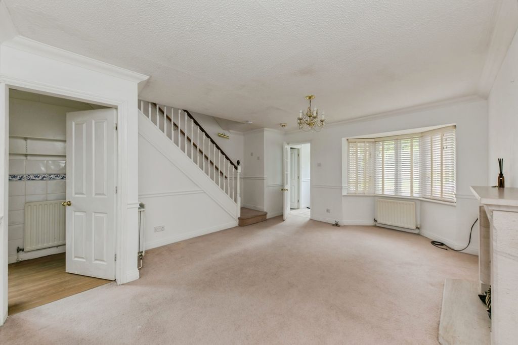 Property photo 2 of 17 Pbox-Img.Jpg