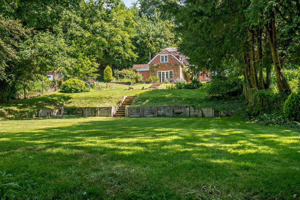 Property photo 2 of 18