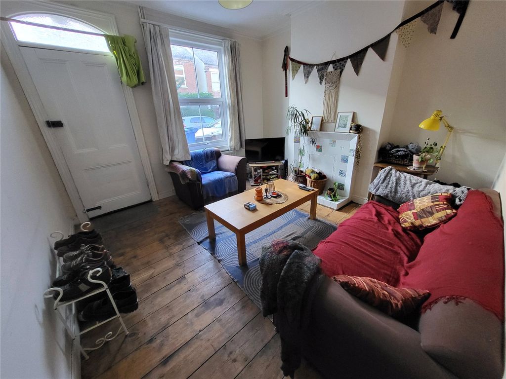 Property photo 2 of 17 Picture No. 19