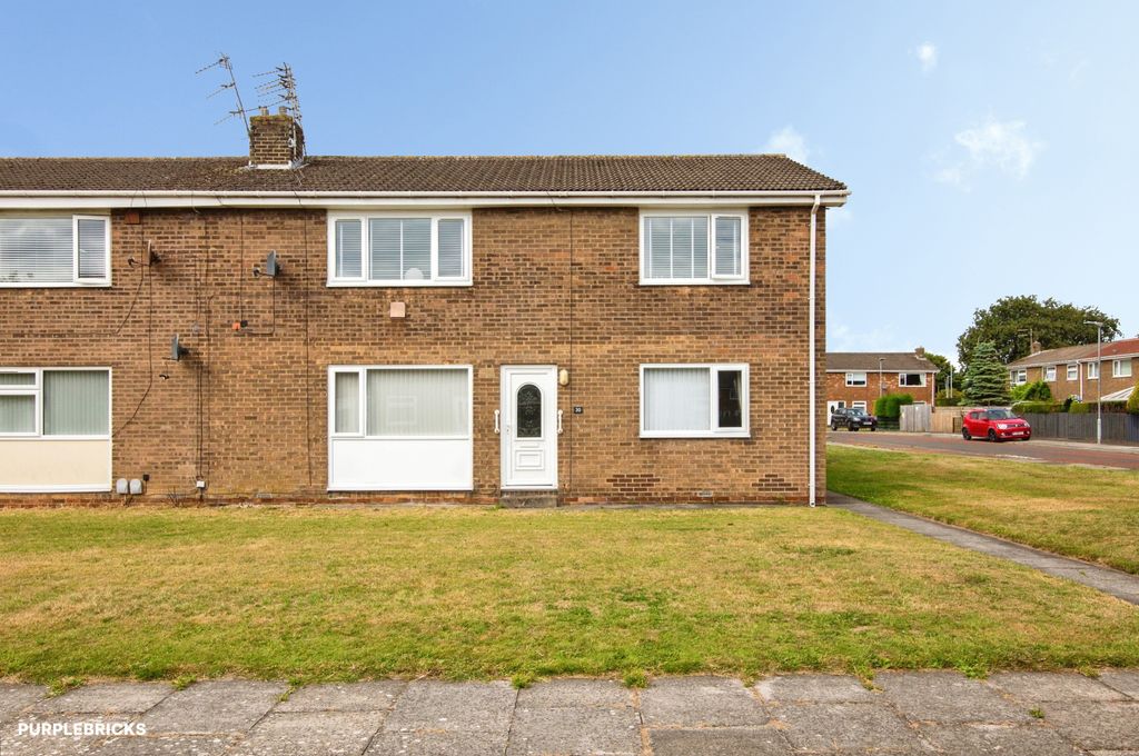 Property photo 1 of 28