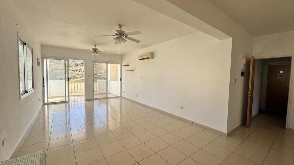 Property photo 3 of 41