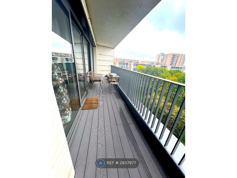 Property photo 1 of 19 Balcony