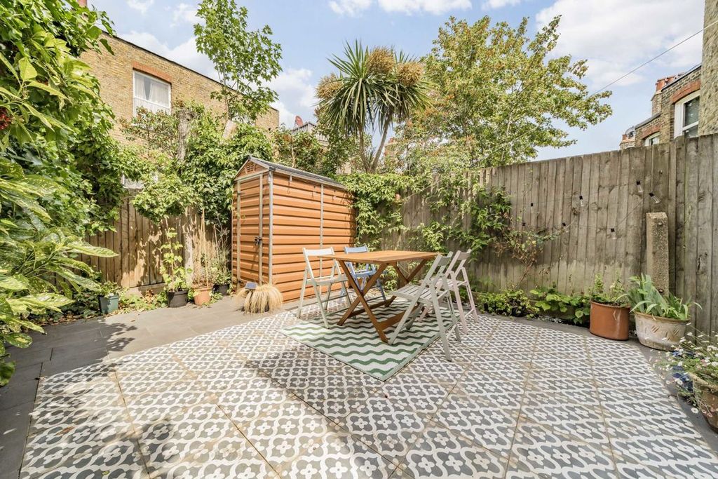 Property photo 3 of 16