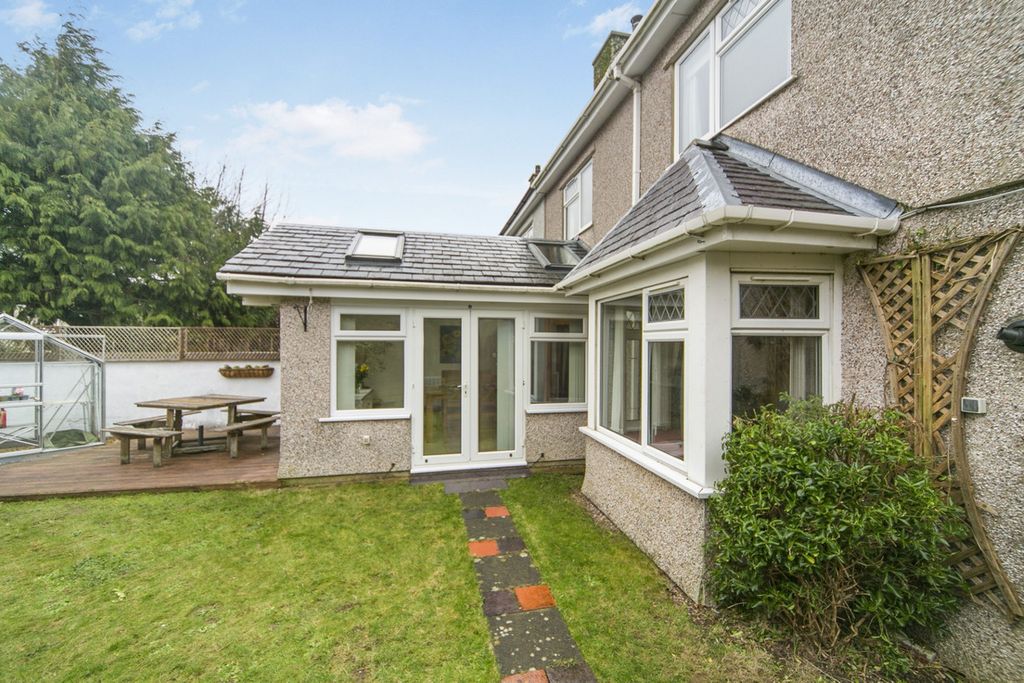 Property photo 3 of 23