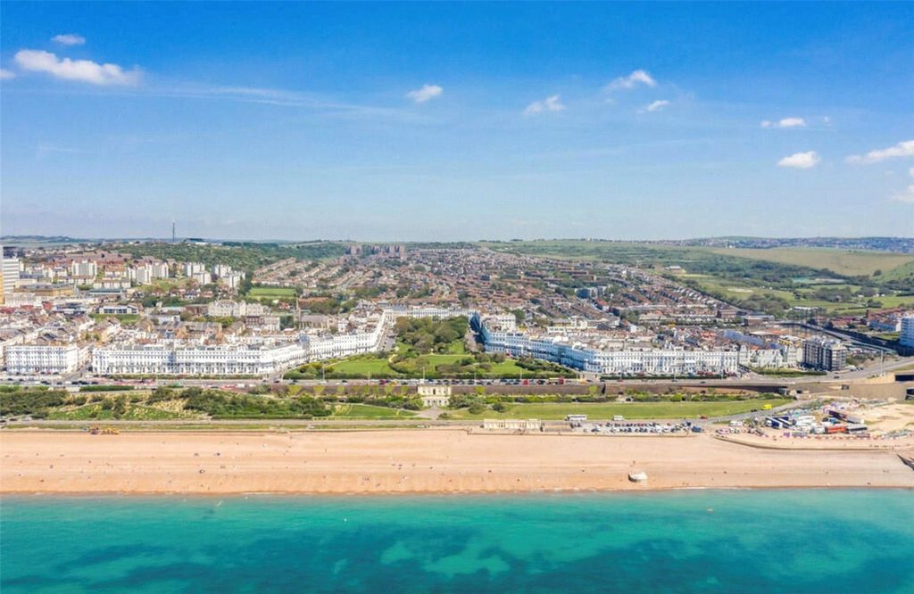 Additional image 17 of 6 bed terraced house for saleArundel Terrace, Brighton, East Sussex BN2