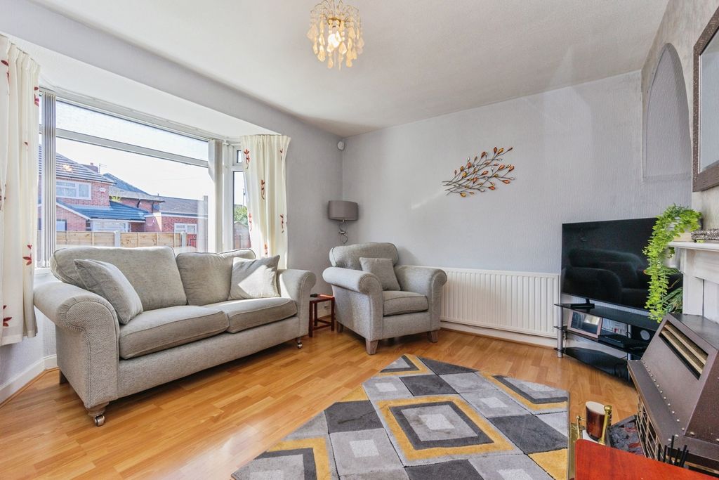 Property photo 3 of 20 Pbox-Img.Jpg