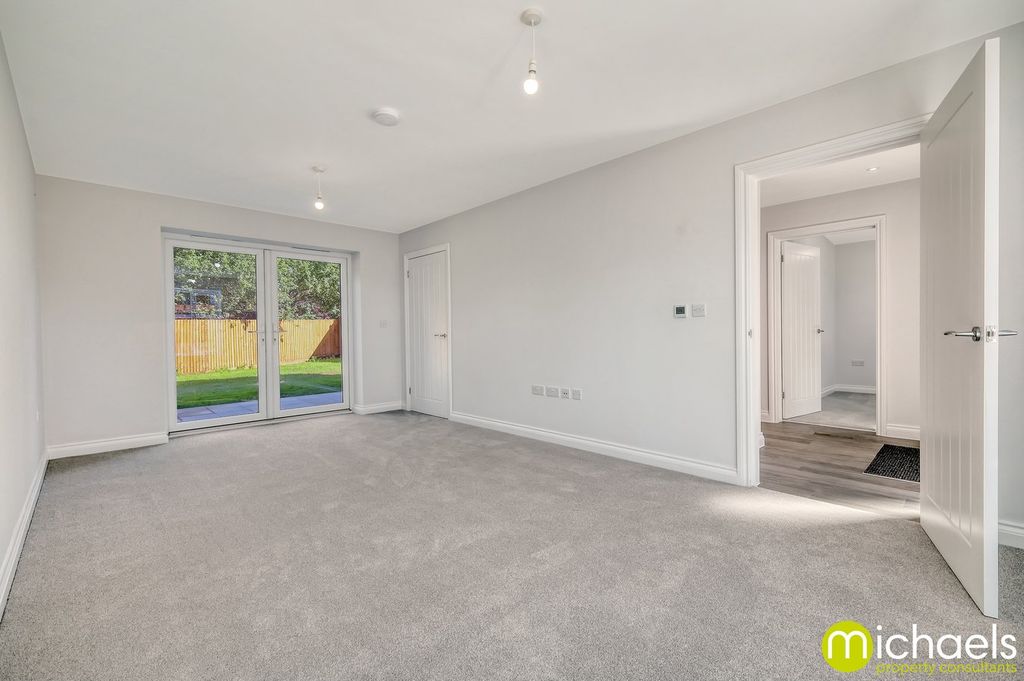 Property photo 3 of 22