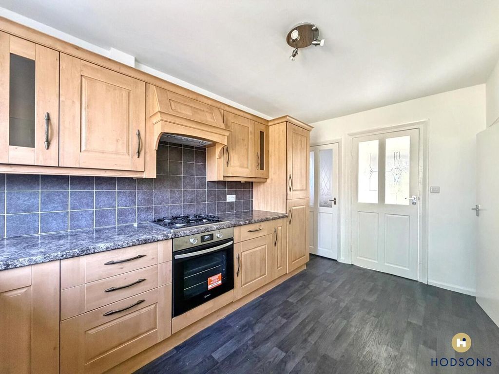 Property photo 2 of 15 Kitchen