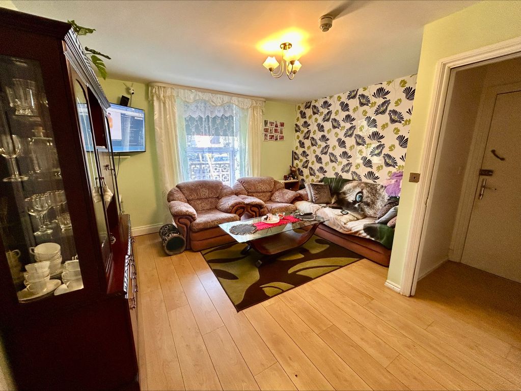 Property photo 3 of 14