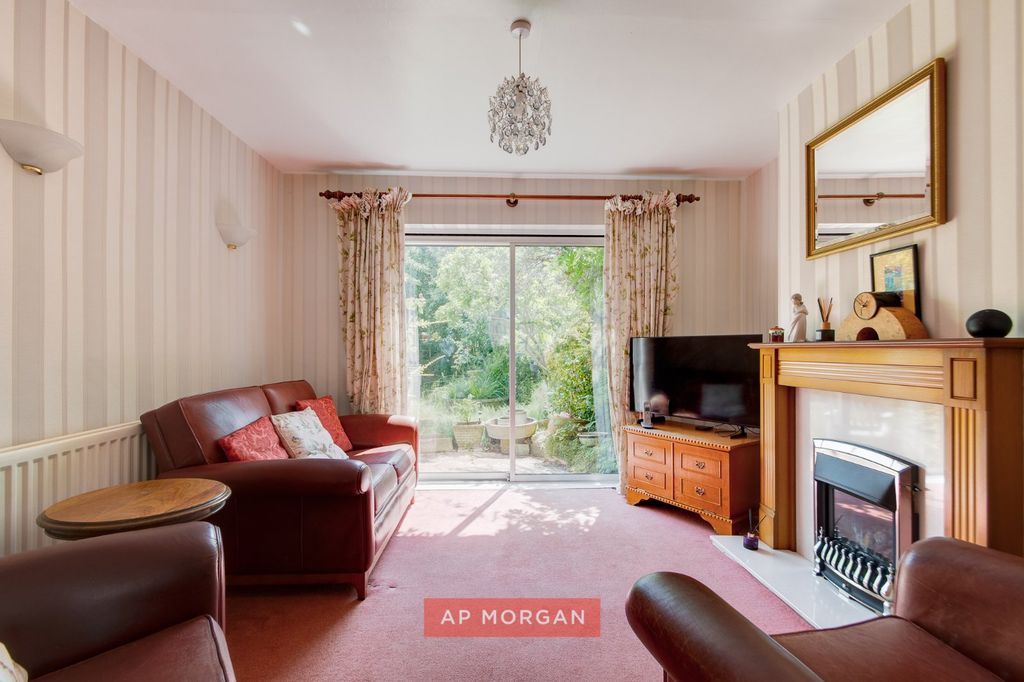 Property photo 2 of 16 Picture No. 08