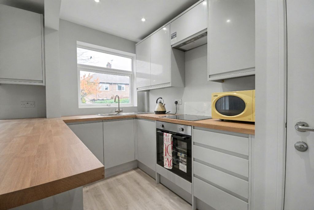 Property photo 2 of 15 Kitchen