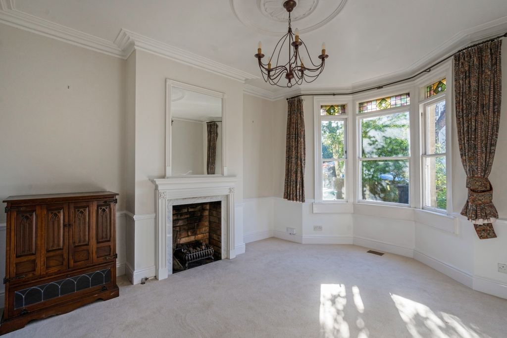 Property photo 2 of 19