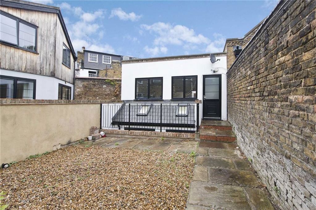 Property photo 1 of 7