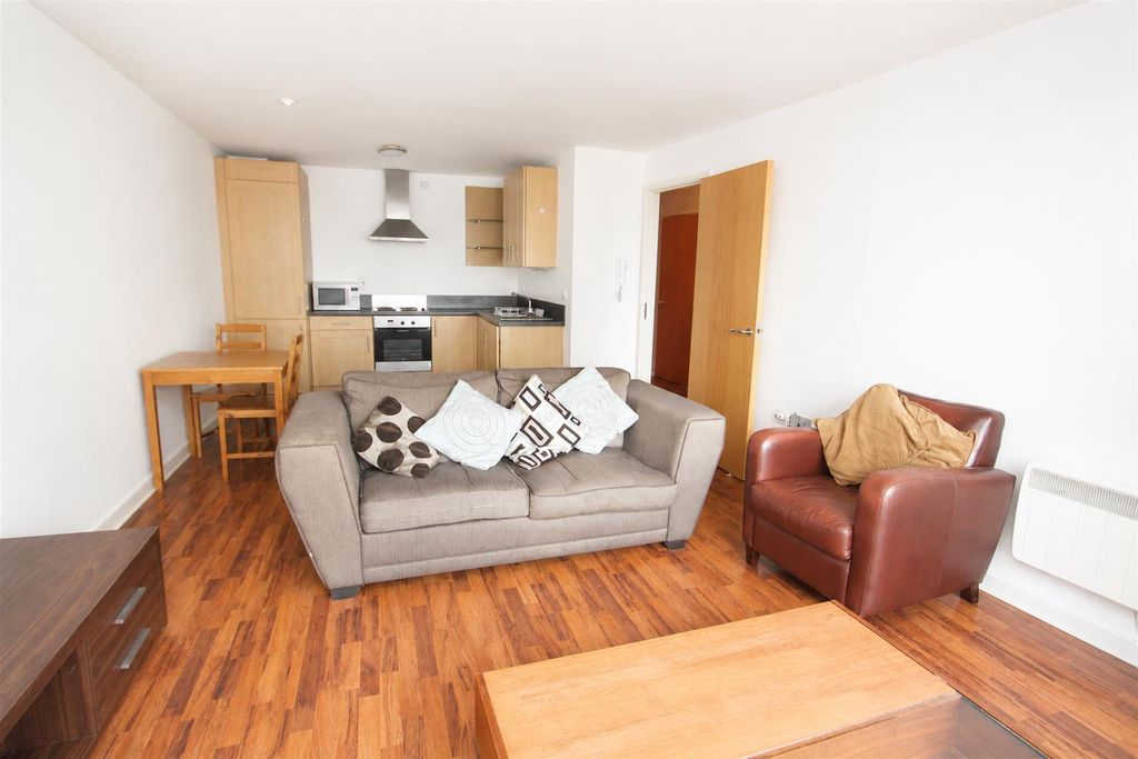Property photo 1 of 9 1.Png