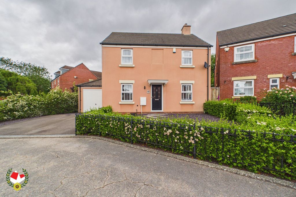 Property photo 1 of 18