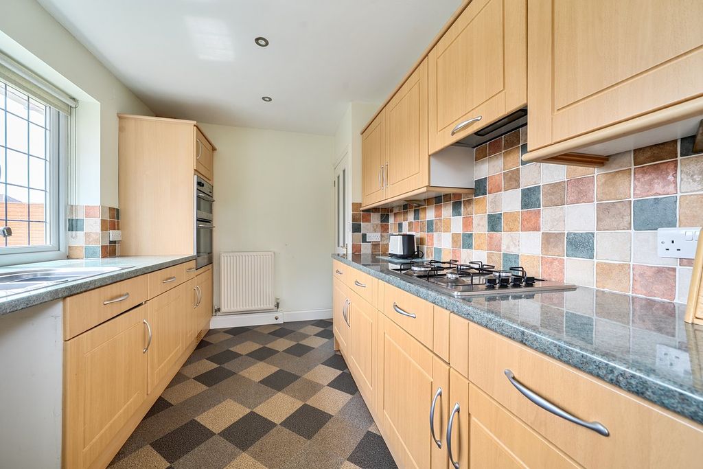 Property photo 3 of 17
