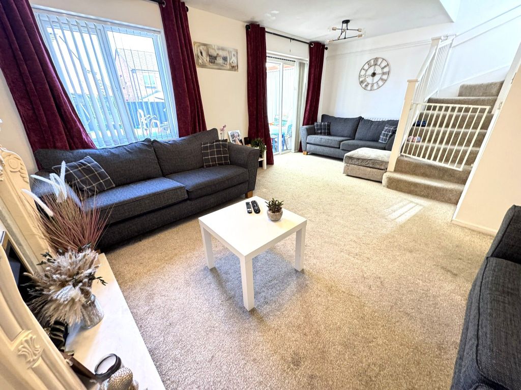 Property photo 2 of 21