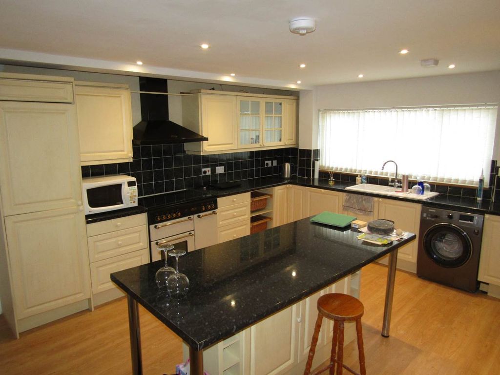 Property photo 1 of 12 Img_0002