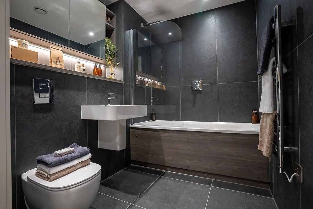 Additional image 14 of 3 bed flat for saleThe Wallis, Three60, Silvercroft Street, Manchester, Greater Manchester M15
