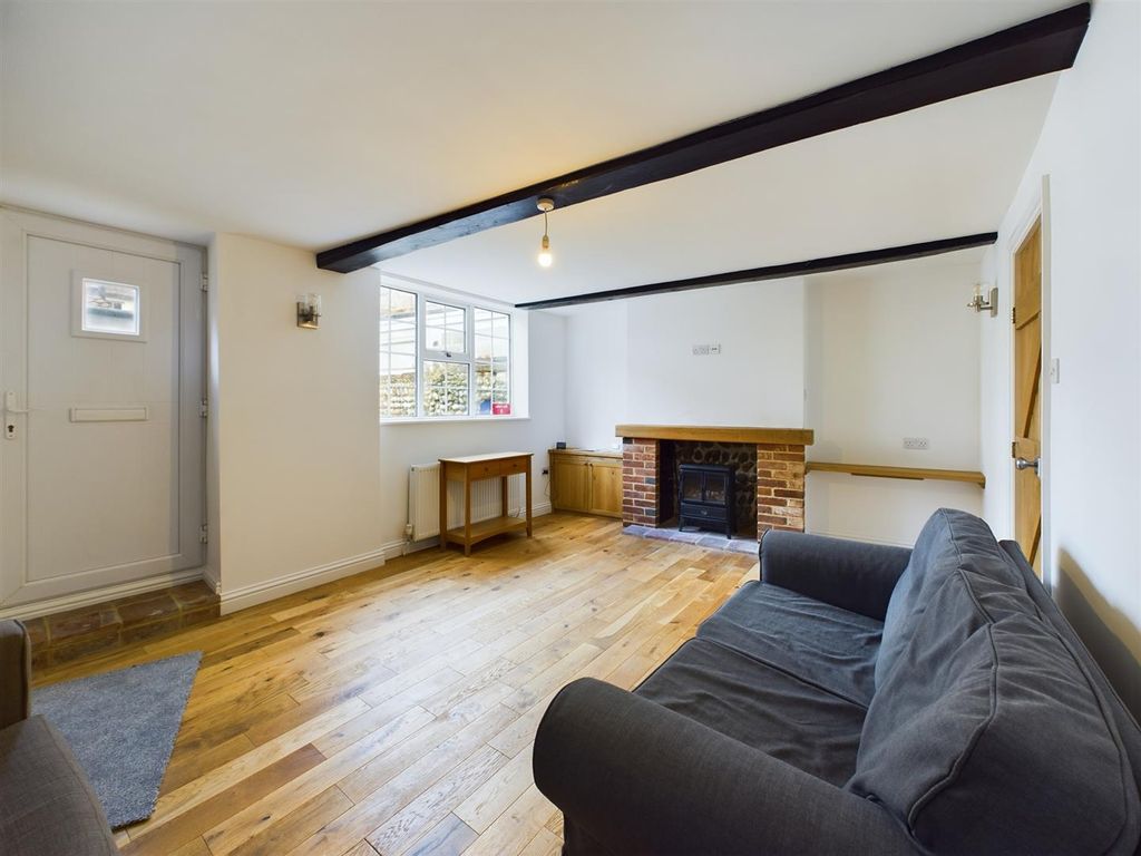 Property photo 3 of 26 Cam04116G0-Pr0032-Still021.Jpg