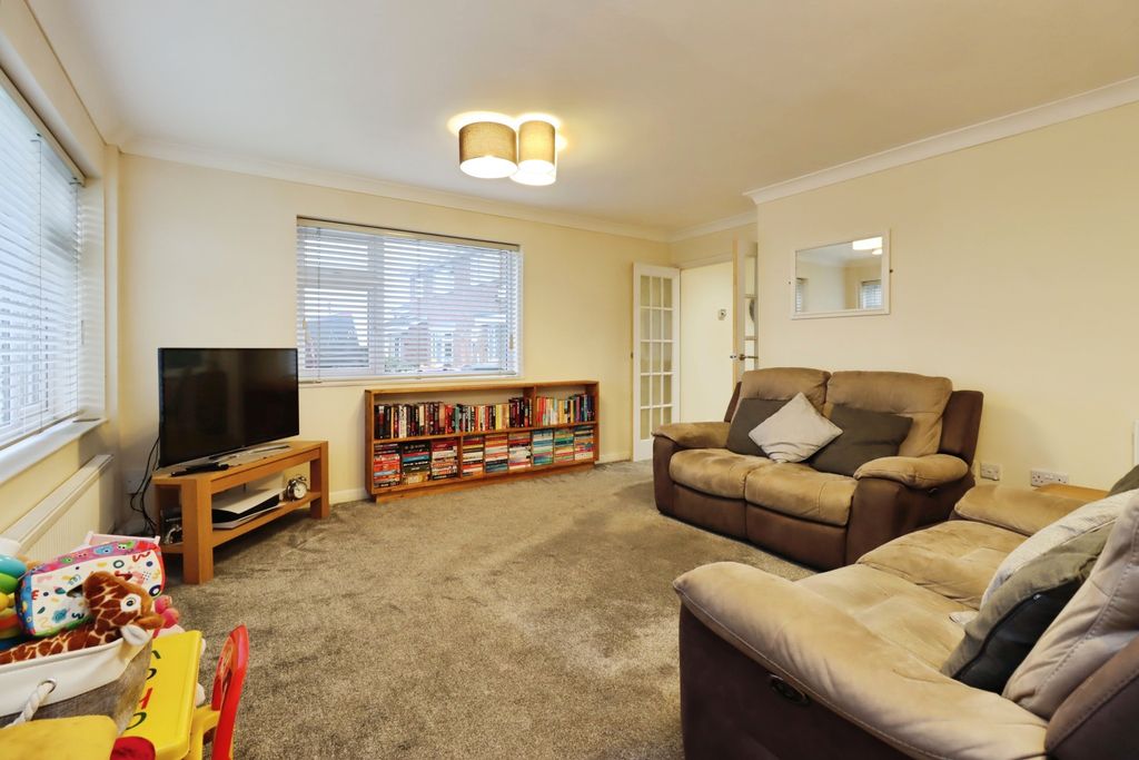 Property photo 2 of 15