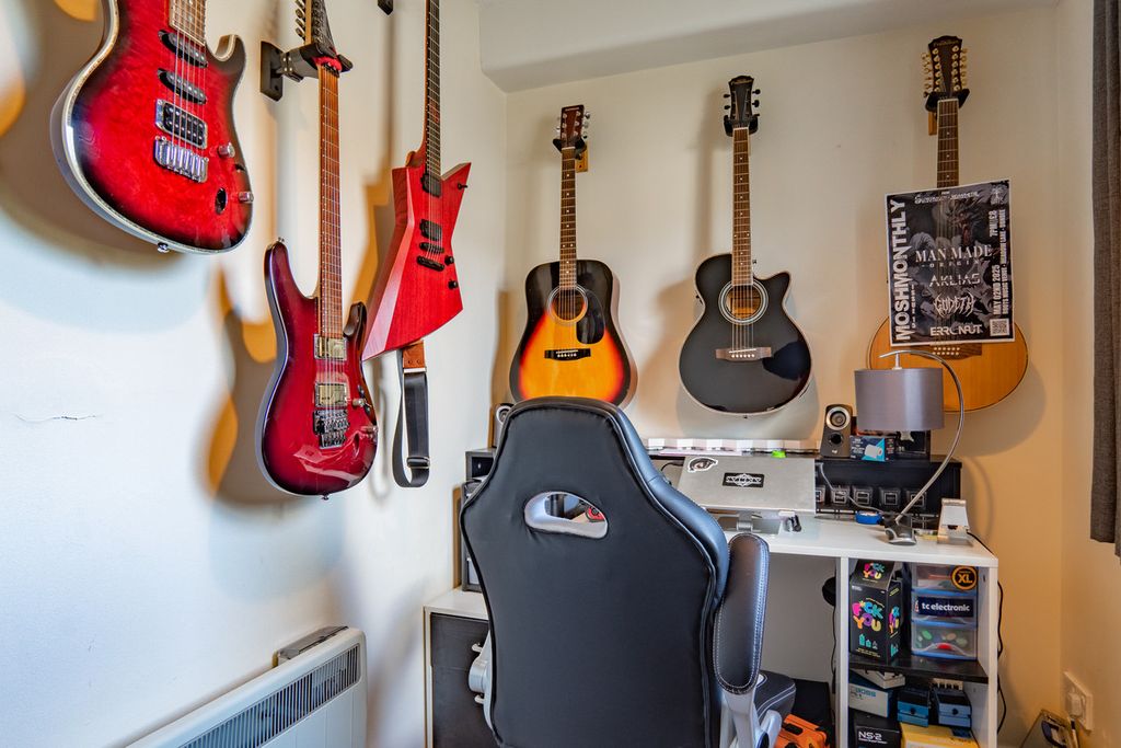 Additional image 13 of 2 bed flat for saleMurray Terrace, Inverness IV2