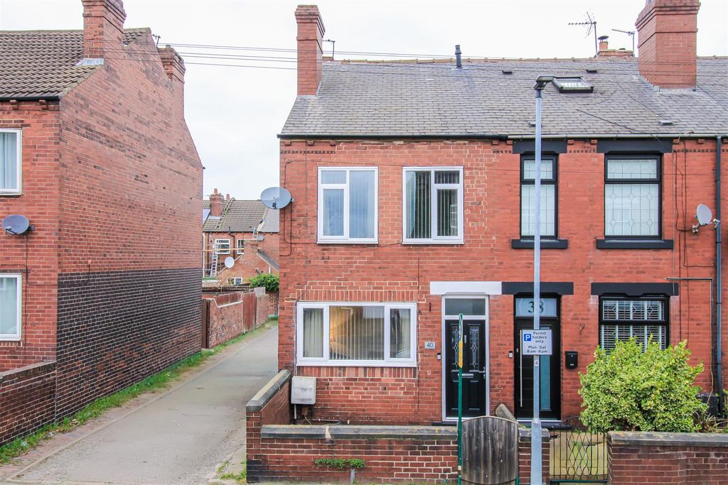 Property photo 1 of 8