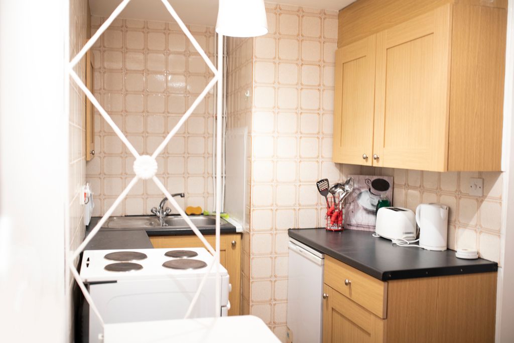 Property photo 2 of 18