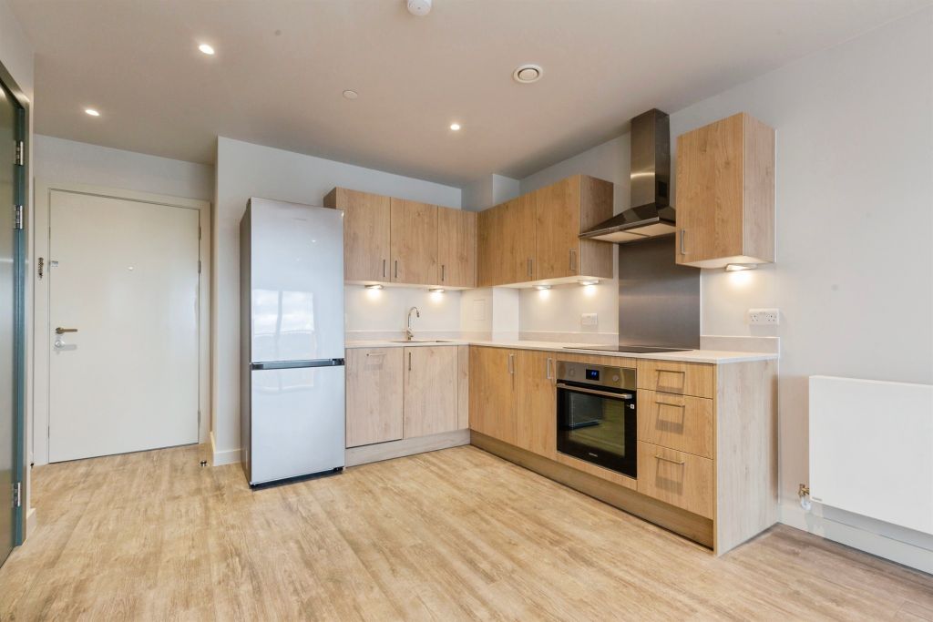 Property photo 2 of 12