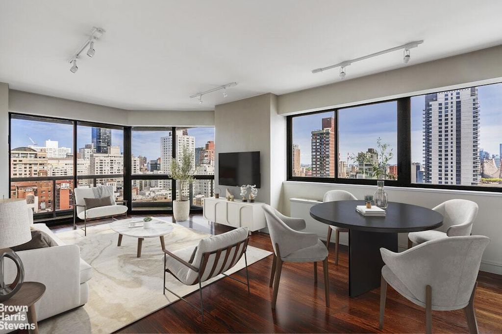 Property photo 1 of 4