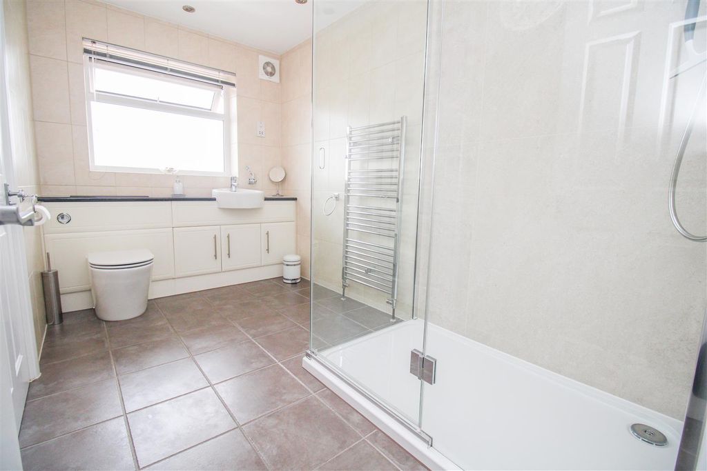 Additional image 14 of 5 bed detached house for saleCommonside Road, Harlow CM18