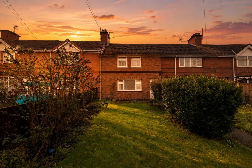 Property photo 2 of 13
