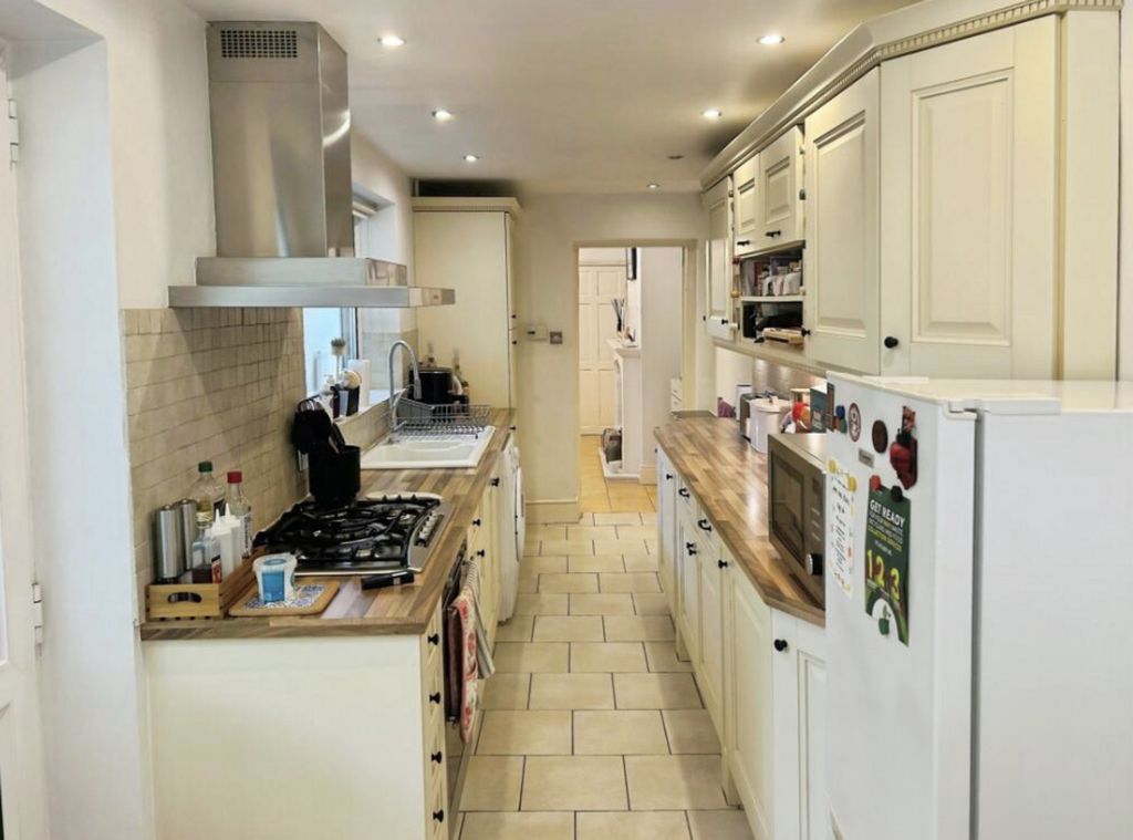 Property photo 2 of 7