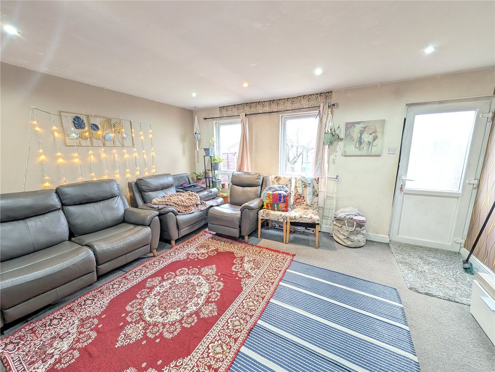 Property photo 3 of 8 Picture No. 08