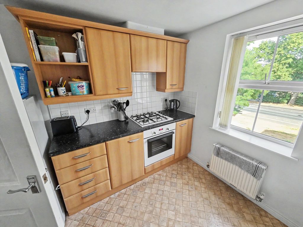 Property photo 3 of 21