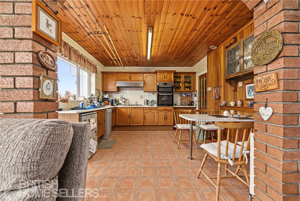 Property photo 3 of 15 Picture No. 07