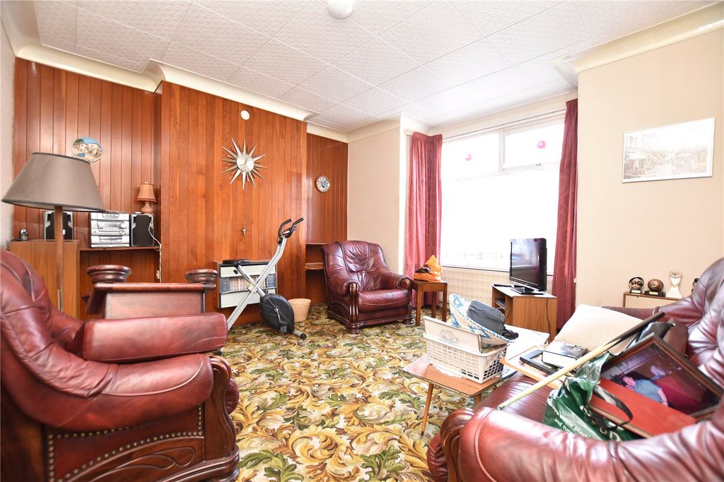 Property photo 2 of 22 Picture No. 33