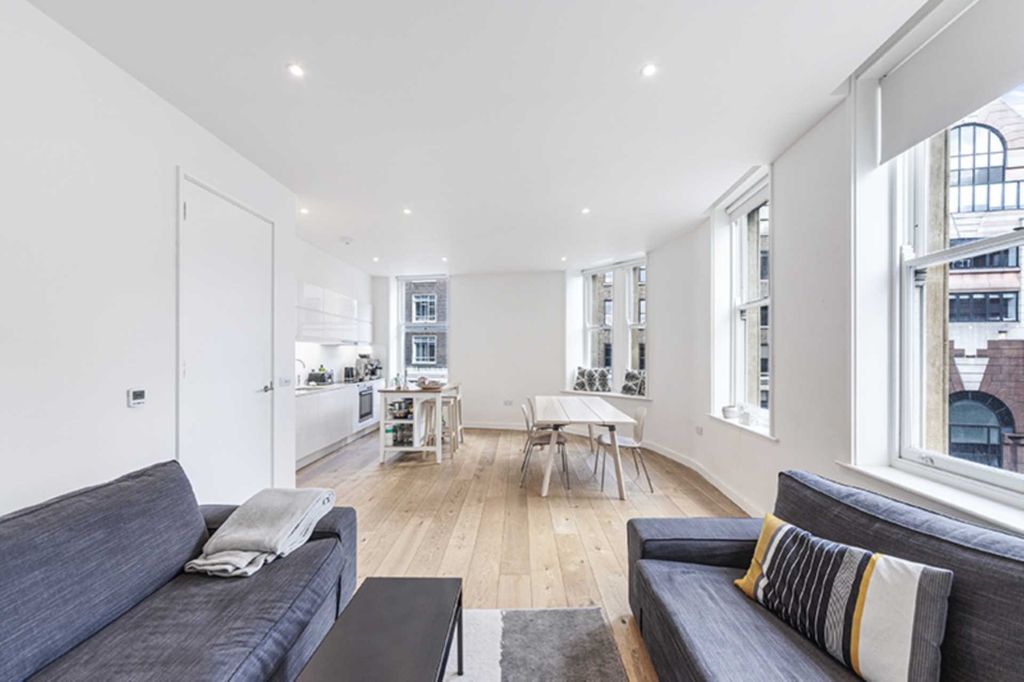 Property photo 3 of 12