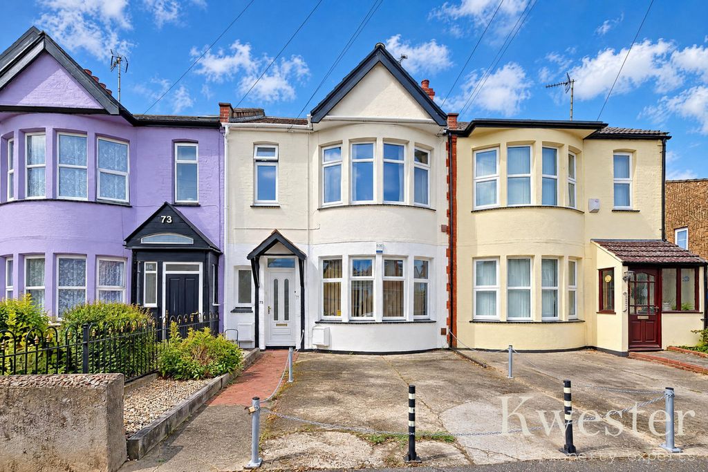 Property photo 1 of 18